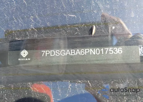 2023 Rivian R1S Adventure z USA, uszkodzony, nr VIN 7PDSGABA6PN017536